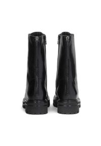 Kazar - Czarne trzewiki damskie. Wysokość cholewki: przed kolano. Kolor: czarny. Materiał: skóra. Szerokość cholewki: normalna. Wzór: moro, gładki. Sezon: jesień, zima. Styl: elegancki, militarny #5
