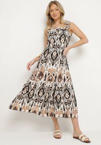 Born2be - Czarna Rozkloszowana Sukienka z Wiskozą Wiązana na Plecach w Print Boho Turielia. Okazja: na spacer. Kolor: czarny. Materiał: wiskoza. Długość rękawa: na ramiączkach. Wzór: nadruk. Sezon: lato. Styl: boho #5