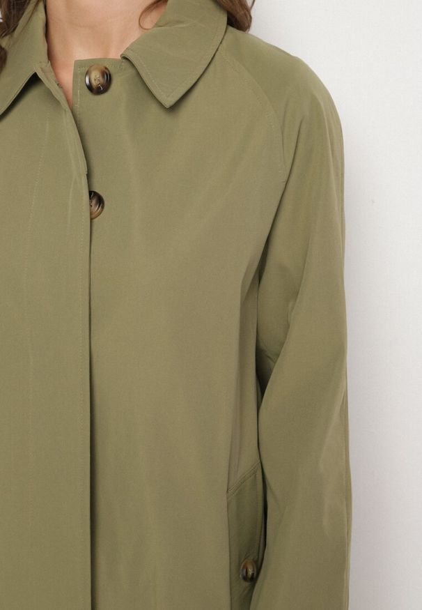 Born2be - Zielony Płaszcz Jednorzędowy z Kołnierzykiem Ronisse. Okazja: na co dzień. Kolor: zielony. Materiał: jeans. Styl: casual, elegancki, klasyczny