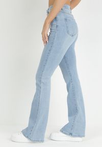 Born2be - Jasnoniebieskie Jeansy Dzwony z Wysoką Talią Drenta. Okazja: na co dzień. Stan: podwyższony. Kolekcja: dla wysokich. Kolor: niebieski. Styl: retro, casual, klasyczny #7