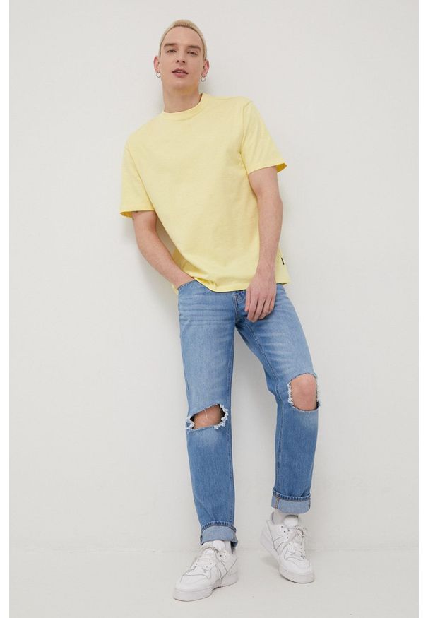 Only & Sons t-shirt bawełniany kolor żółty gładki. Kolor: żółty. Materiał: bawełna. Wzór: gładki