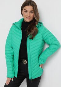 Born2be - Zielona Pikowana Kurtka z Odpinanym Kapturem Ebinia. Kolor: zielony #3