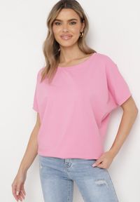 Born2be - Jasnoróżowy T-shirt Oversize z Okrągłym Dekoltem Forsitia. Kolor: różowy. Materiał: tkanina. Sezon: lato #5