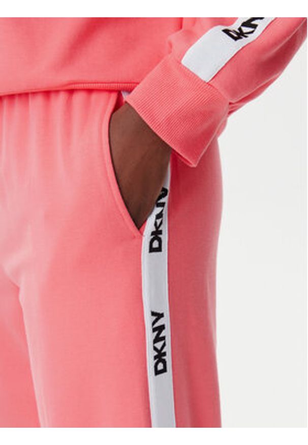 DKNY Piżama YI80040 Różowy Relaxed Fit. Kolor: różowy. Materiał: bawełna