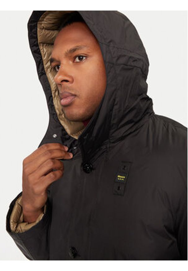 Blauer Parka 24WBLUK11208 Czarny Regular Fit. Kolor: czarny. Materiał: syntetyk