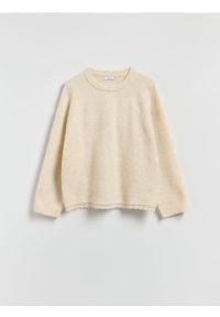 Reserved - Sweter z koronkowym wykończeniem - beżowy. Kolor: beżowy. Materiał: koronka