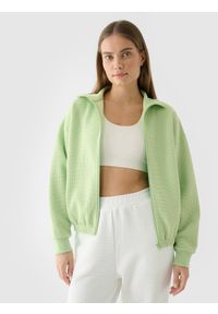 4f - 4F Bluza crop top rozpinana bez kaptura damska - zielona M. Okazja: na co dzień. Typ kołnierza: bez kaptura. Kolor: zielony. Materiał: dzianina, dresówka, bawełna, syntetyk, materiał. Wzór: ze splotem, jednolity. Styl: klasyczny, sportowy, casual