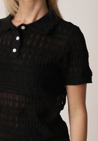 Born2be - Czarna Szydełkowa Bluzka z Wiskozy z Guzikami i Kołnierzykiem Calime. Okazja: na co dzień. Kolor: czarny. Materiał: wiskoza. Styl: casual, klasyczny #3