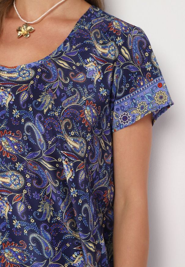 Born2be - Granatowa Wiskozowa Sukienka Rozkloszowana we Wzór Paisley Mastis. Kolor: niebieski. Materiał: wiskoza. Wzór: paisley