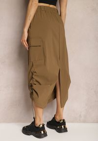 Renee - Brązowa Spódnica ze Ściąganym Dołem ze Stoperami i Kieszeniami Lariena. Kolor: brązowy. Materiał: tkanina #3