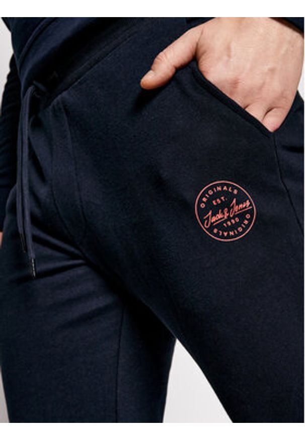 Jack & Jones Spodnie dresowe Gordon 12165322 Granatowy Regular Fit. Kolor: niebieski. Materiał: bawełna