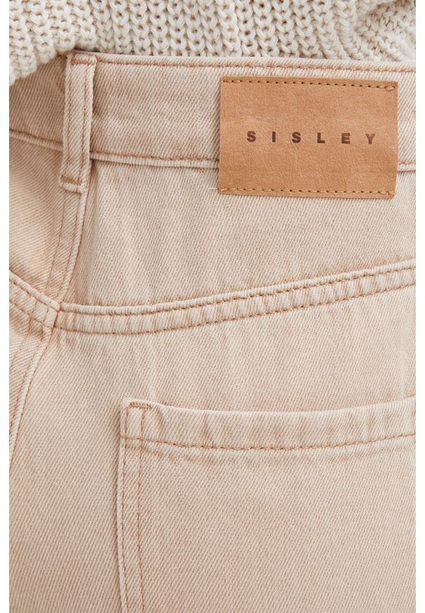 Sisley - Jeansy bawełniane. Stan: podwyższony. Kolor: beżowy
