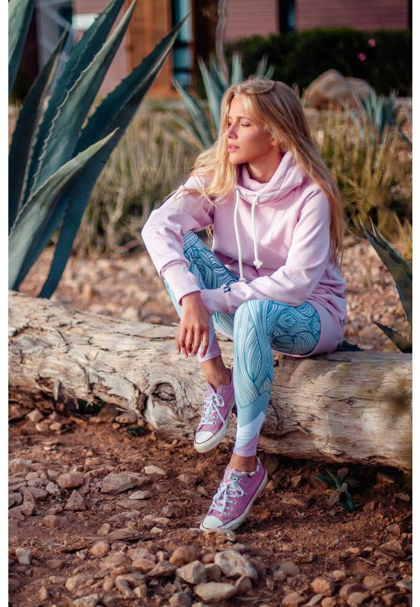 Bluza sportowa z kapturem damska DEEP TRIP Luzak. Typ kołnierza: kaptur. Kolor: różowy