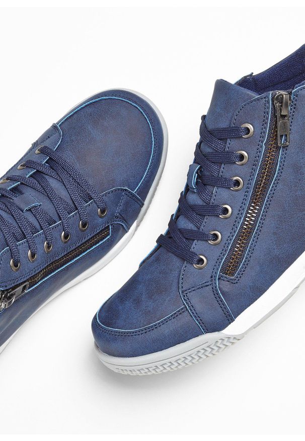 bonprix - Wysokie sneakersy z zamkiem. Okazja: na co dzień. Zapięcie: zamek. Kolor: niebieski