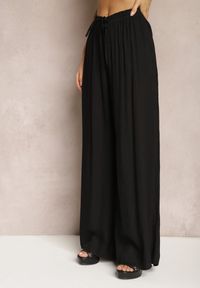 Renee - Czarne Wiskozowe Spodnie Szerokie z Gumką i Sznurkiem w Pasie Tarallia. Okazja: na co dzień. Kolor: czarny. Materiał: wiskoza. Styl: elegancki, casual #4