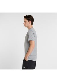 Koszulka męska New Balance MT51801YST – szara. Kolor: szary. Materiał: poliester, materiał. Sport: fitness #2