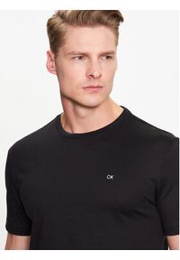 Calvin Klein T-Shirt Smooth K10K110589 Czarny Regular Fit. Kolor: czarny. Materiał: bawełna