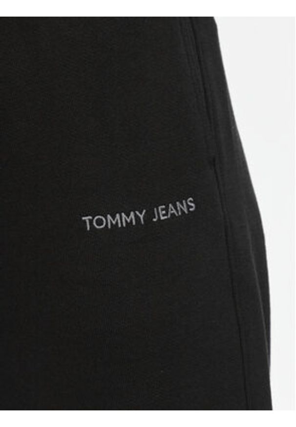 Tommy Jeans Spodnie dresowe Classics DW0DW17309 Czarny Relaxed Fit. Kolor: czarny. Materiał: bawełna