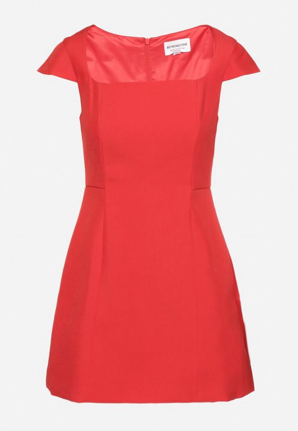 Born2be - Czerwona Elegancka Sukienka z Kwadratowym Dekoltem Melretia. Typ kołnierza: dekolt kwadratowy. Kolor: czerwony. Długość rękawa: krótki rękaw. Typ sukienki: dopasowane. Styl: elegancki