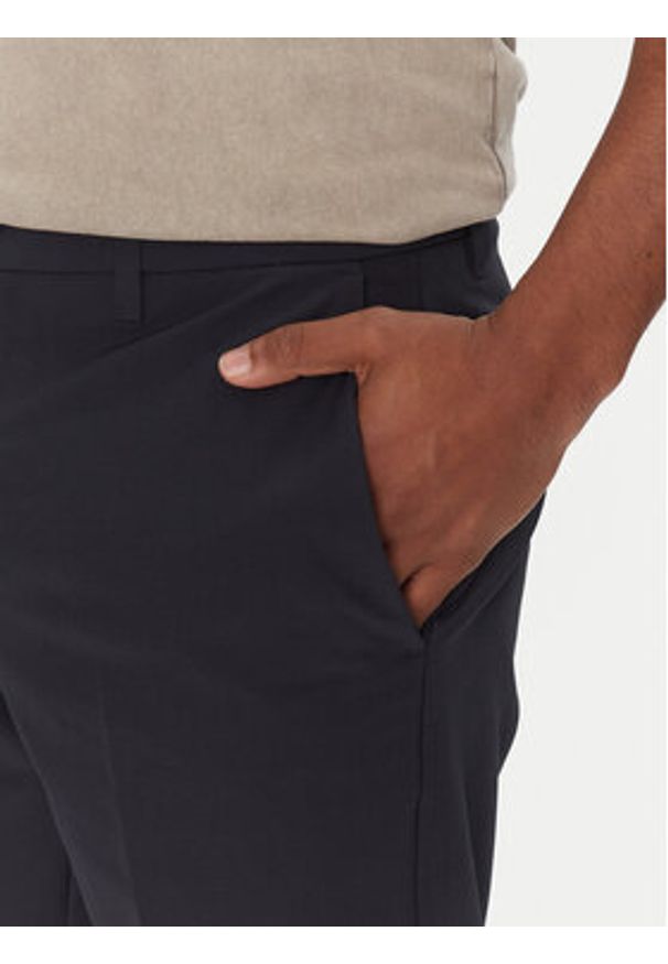 BOSS Szorty materiałowe S_Commuter_10.5 Inch 50540337 Granatowy Slim Fit. Kolor: niebieski. Materiał: syntetyk