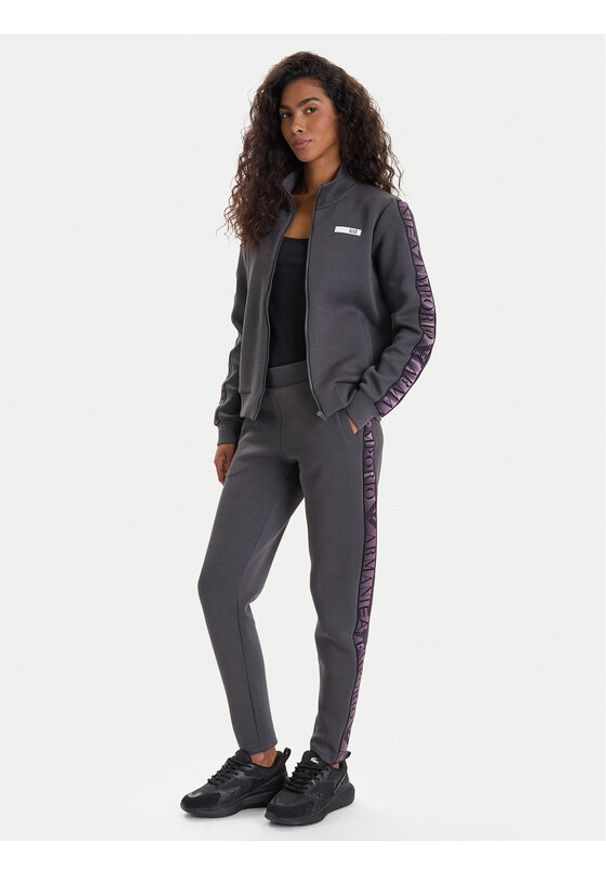 EA7 Emporio Armani Dres 7W000680 AF13151 U8117 Szary Regular Fit. Kolor: szary. Materiał: bawełna, syntetyk