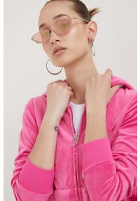 Juicy Couture bluza damska kolor różowy z kapturem gładka. Typ kołnierza: kaptur. Kolor: różowy. Materiał: welur. Wzór: gładki #4