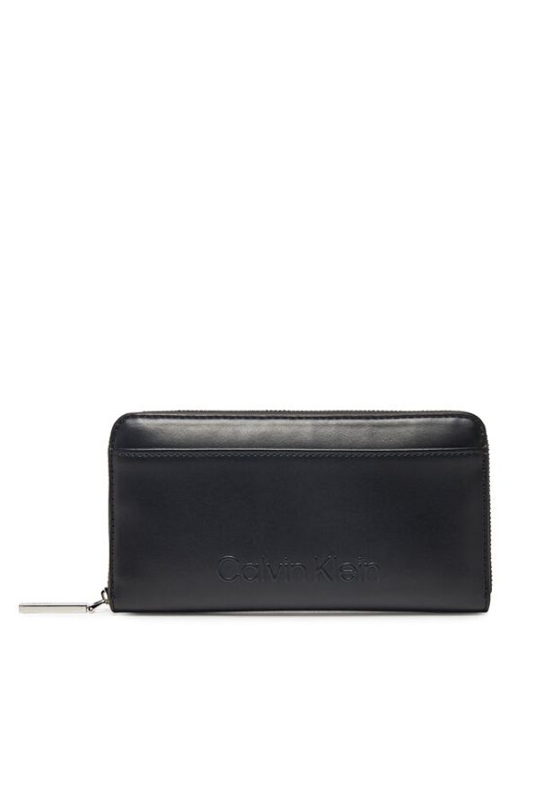 Calvin Klein Duży Portfel Damski Embossed Logo Large Zip Around K60K612952 Czarny. Kolor: czarny. Materiał: skóra