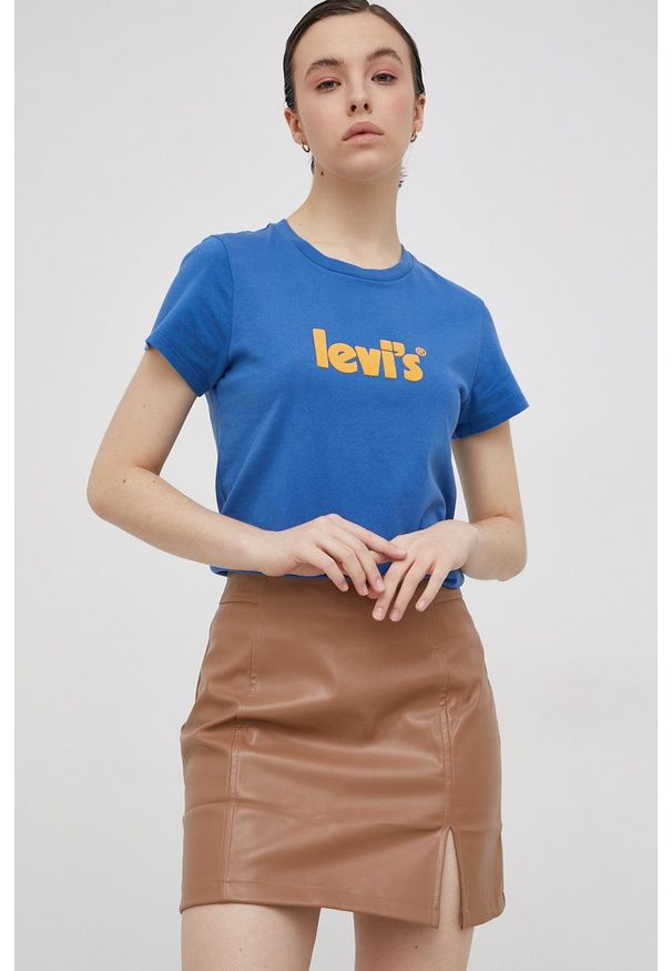 Levi's® - Levi's T-shirt bawełniany. Okazja: na spotkanie biznesowe, na co dzień. Kolor: niebieski. Materiał: bawełna. Wzór: aplikacja. Styl: biznesowy, casual
