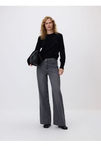 Reserved - Jeansy wide leg - szary. Kolor: szary