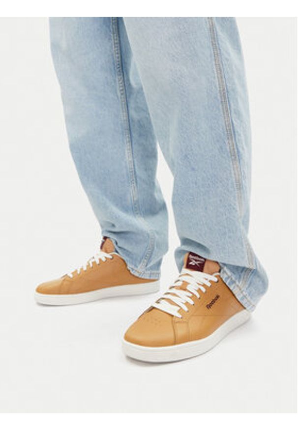 Reebok Sneakersy CEO- COURT CLEAN 100230434 Brązowy. Kolor: brązowy. Materiał: skóra