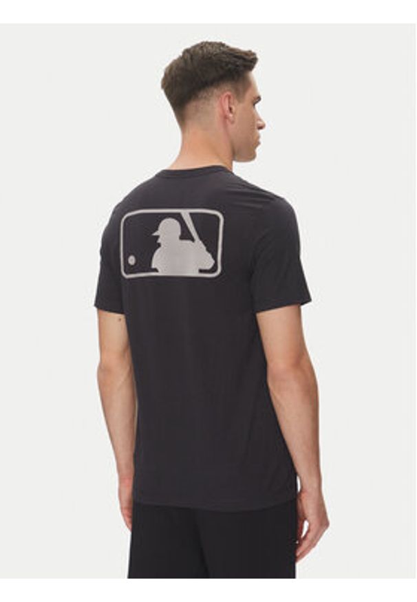 Nike T-Shirt 034J-4FA-NK-L84 Granatowy Regular Fit. Kolor: niebieski. Materiał: bawełna