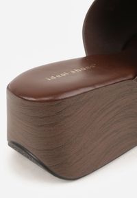 Born2be - Brązowe Klapki Drewniaki na Koturnie z Paskiem na Palec Triajoy. Okazja: na co dzień. Kolor: brązowy. Materiał: bawełna, len. Sezon: lato. Obcas: na koturnie. Styl: casual, elegancki #8