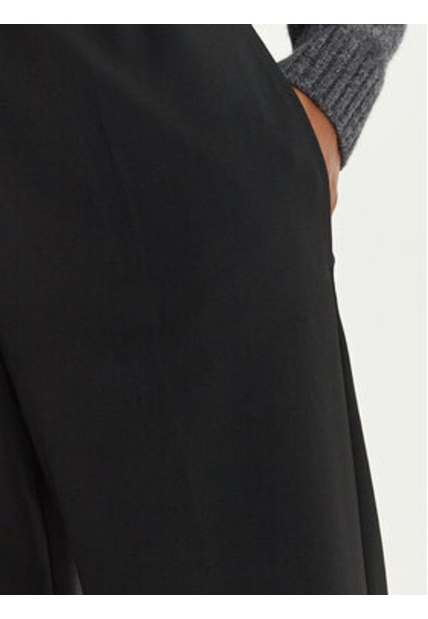 Weekend Max Mara Spodnie materiałowe Petra 2425136022 Czarny Loose Fit. Kolor: czarny. Materiał: syntetyk, wełna