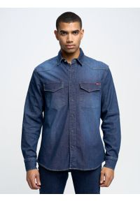 Big-Star - Koszula męska jeansowa Chuck 578. Kolor: niebieski. Materiał: jeans. Długość rękawa: długi rękaw. Długość: długie. Styl: klasyczny