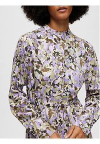 Selected Femme Sukienka koszulowa Katrin 16088077 Kolorowy Regular Fit. Materiał: wiskoza. Wzór: kolorowy. Typ sukienki: koszulowe #4
