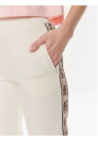 Guess Spodnie dresowe Britney V2YB15 KB3P2 Écru Regular Fit. Materiał: syntetyk, bawełna #4