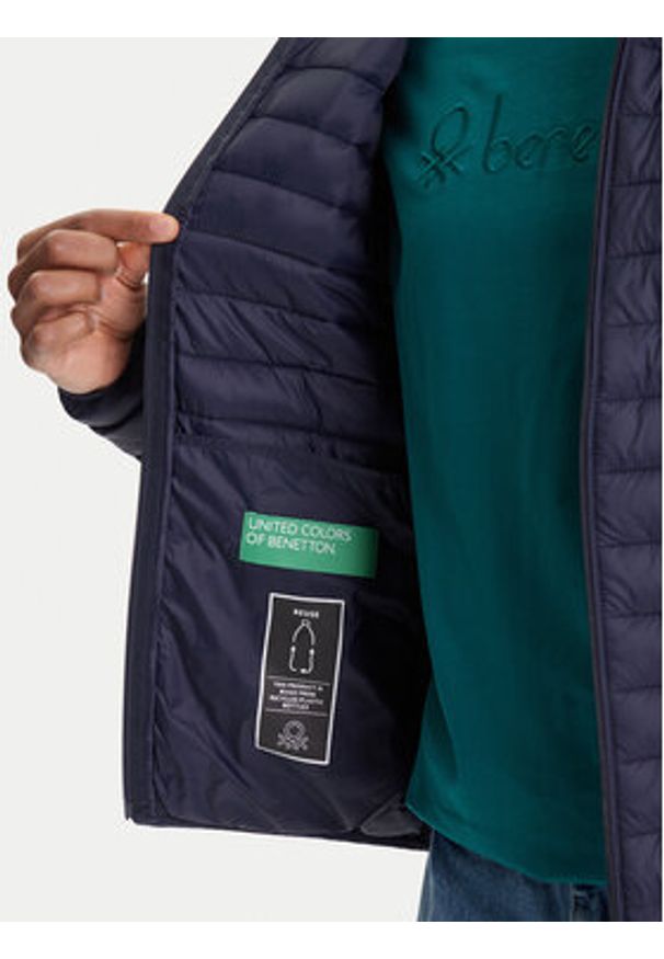 United Colors of Benetton - United Colors Of Benetton Kurtka przejściowa 2TWDUN06I Granatowy Regular Fit. Kolor: niebieski. Materiał: syntetyk