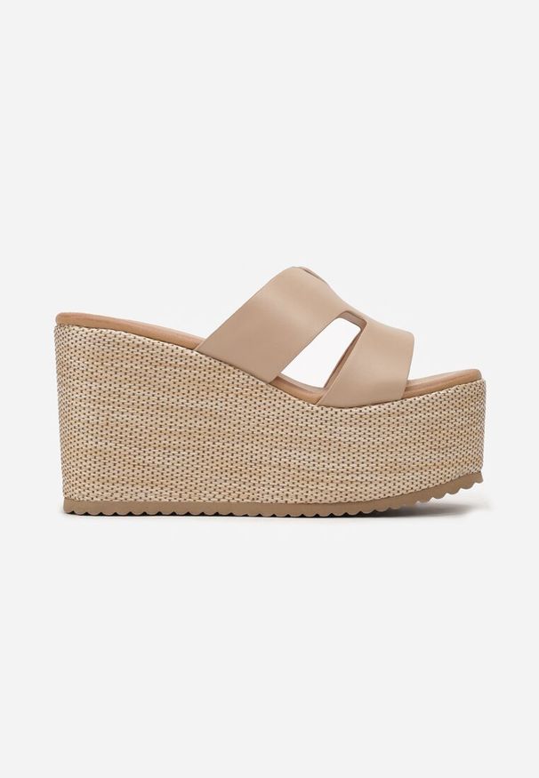 Born2be - Beżowe Klapki na Wysokim Koturnie z Platformą z Ozdobną Plecionką Narsie. Kolor: beżowy. Materiał: jeans. Wzór: aplikacja, ażurowy. Obcas: na koturnie