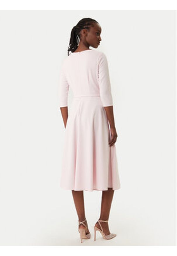 Rinascimento Sukienka koktajlowa CFC0127892003 Różowy Regular Fit. Kolor: różowy. Materiał: syntetyk. Styl: wizytowy