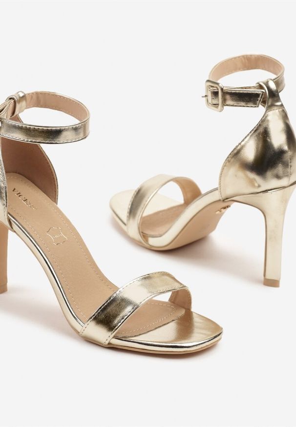 Born2be - Złote Eleganckie Sandały na Szpilce Vices ze Skórzaną Wkładką Sonadira. Zapięcie: sprzączka. Kolor: złoty. Materiał: skóra. Obcas: na szpilce. Styl: elegancki