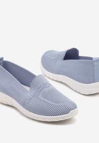 Born2be - Niebieskie Wsuwane Tenisówki Mokasyny Venni. Okazja: na co dzień, na spacer. Zapięcie: bez zapięcia. Kolor: niebieski. Materiał: jeans. Wzór: aplikacja. Styl: elegancki, casual #4