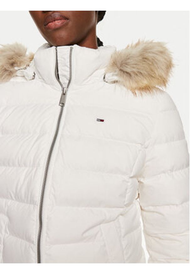 Tommy Jeans Kurtka puchowa Basic DW0DW18312 Biały Slim Fit. Kolor: biały. Materiał: syntetyk