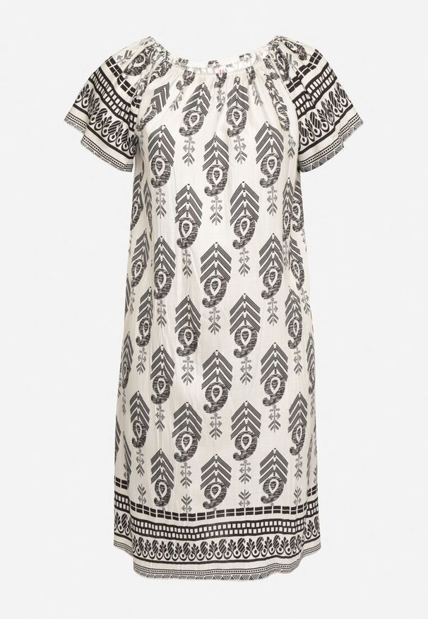 Born2be - Czarna Wiskozowa Sukienka ze Wzorem Boho Ellivra. Okazja: na co dzień. Kolor: czarny. Materiał: wiskoza. Wzór: aplikacja. Styl: boho
