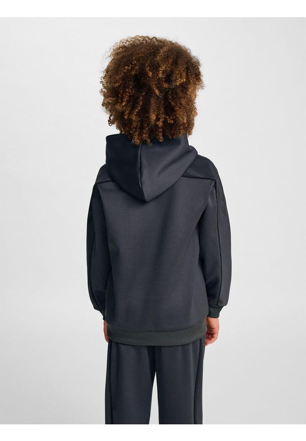 Bluza z kapturem dla dzieci Hummel Interlock. Typ kołnierza: kaptur. Kolor: wielokolorowy, szary, czarny, brązowy