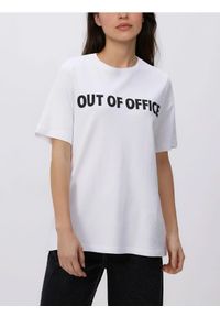 Reserved - T-shirt z nadrukiem - biały. Kolor: biały. Materiał: dzianina. Wzór: nadruk #1