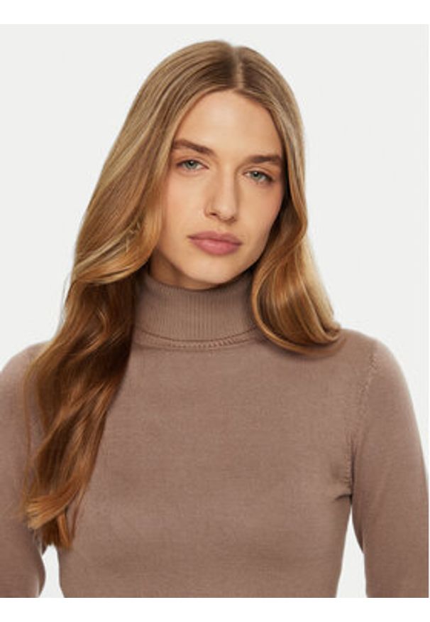 ACCESS FASHION Golf 44-8074 Beżowy Slim Fit. Typ kołnierza: golf. Kolor: beżowy. Materiał: wiskoza