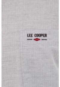 Lee Cooper koszula bawełniana męska kolor szary slim z kołnierzykiem klasycznym. Typ kołnierza: kołnierzyk klasyczny. Kolor: szary. Materiał: bawełna. Długość rękawa: krótki rękaw. Długość: krótkie. Styl: klasyczny