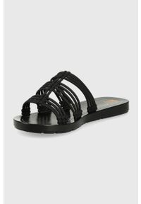 zaxy - Zaxy klapki damskie kolor czarny. Kolor: czarny. Materiał: materiał, guma. Wzór: gładki, motyw zwierzęcy. Obcas: na obcasie. Wysokość obcasa: niski #3