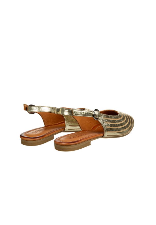 Sandały Bayla-161 037 117 125 Gold Kristal 161685, Złoty, Skóra naturalna. Zapięcie: sprzączka. Kolor: złoty. Materiał: skóra. Sezon: lato