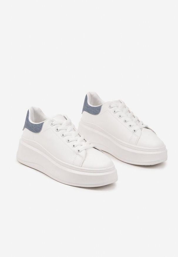 Born2be - Biało-Niebieskie Gładkie Sneakersy z Ekoskóry na Grubej Podeszwie ze Sznurowaniem Avara. Kolor: biały. Wzór: gładki. Obcas: na platformie